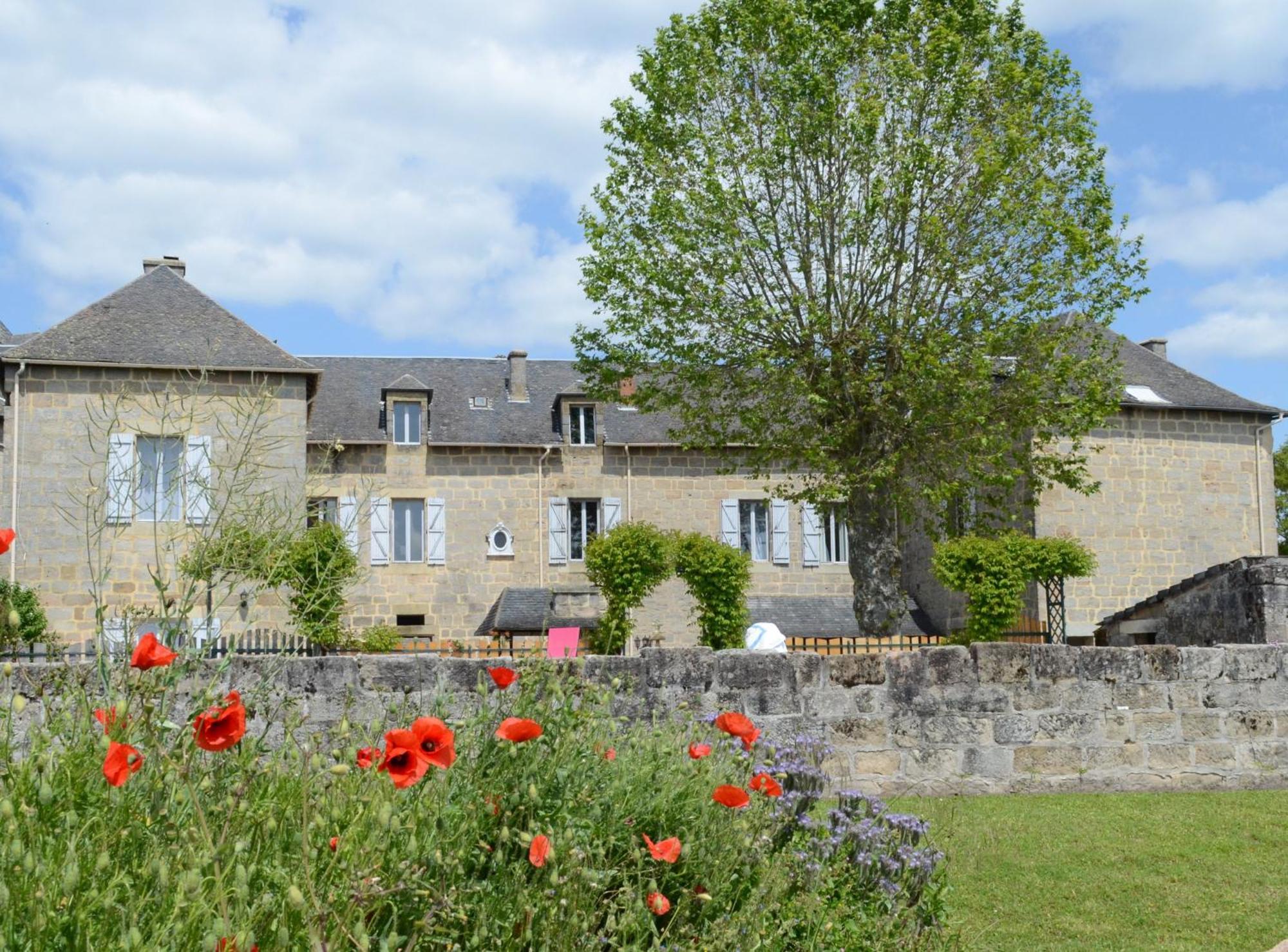 Les Dependances Du Chateau Noailles  Exterior photo